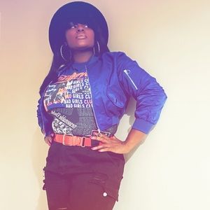 Meet your Posher, Joy